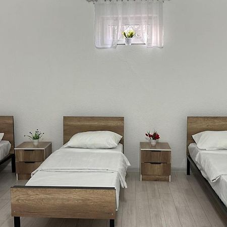 Hostel,Halal Хостел,Халал Tokmok Eksteriør bilde