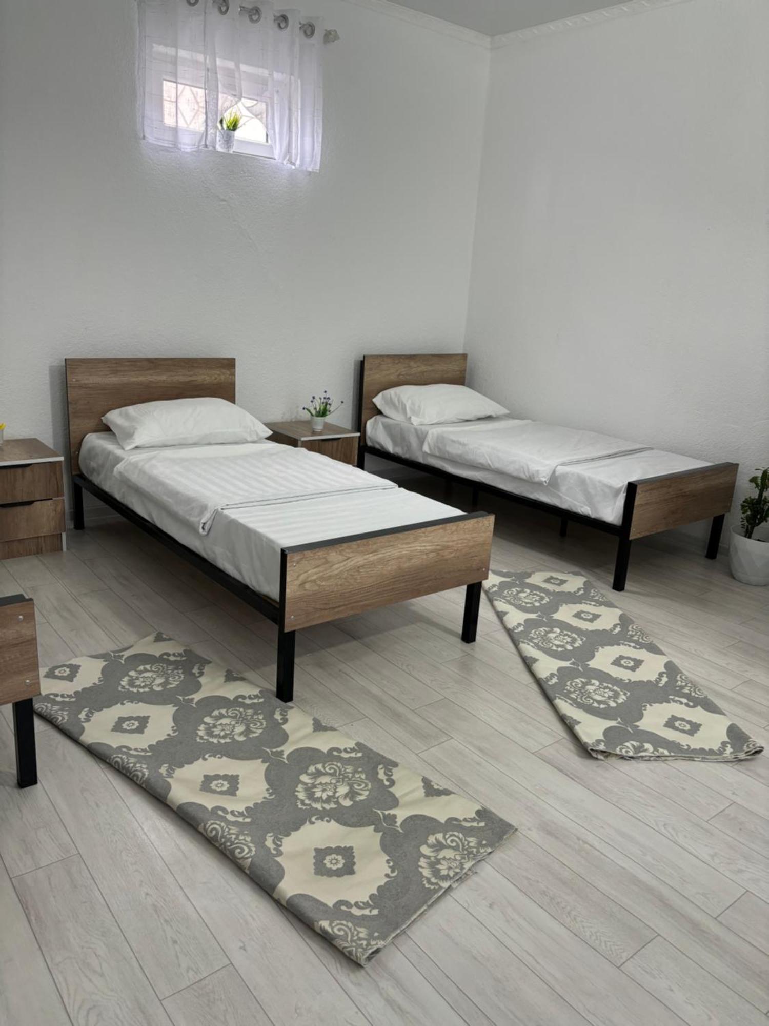 Hostel,Halal Хостел,Халал Tokmok Eksteriør bilde