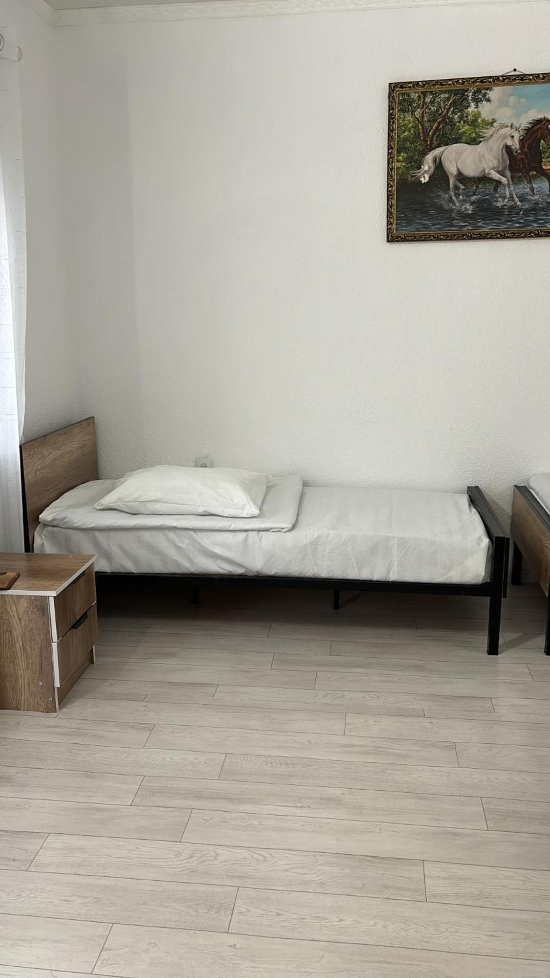 Hostel,Halal Хостел,Халал Tokmok Eksteriør bilde