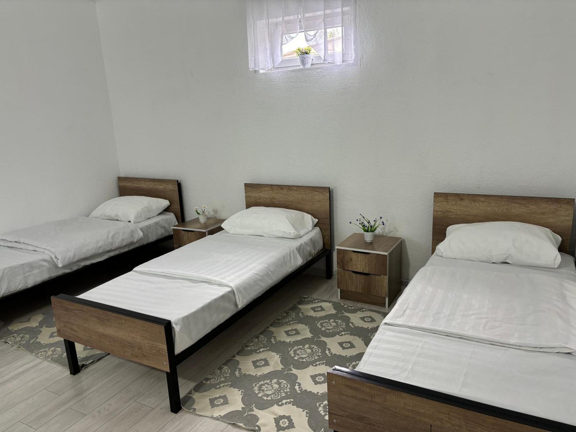 Hostel,Halal Хостел,Халал Tokmok Eksteriør bilde
