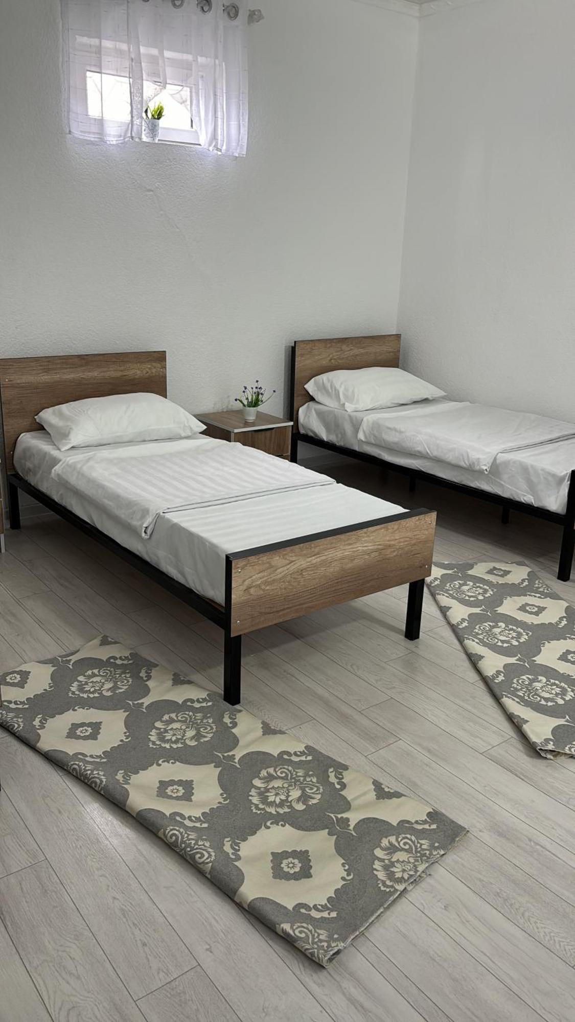 Hostel,Halal Хостел,Халал Tokmok Eksteriør bilde