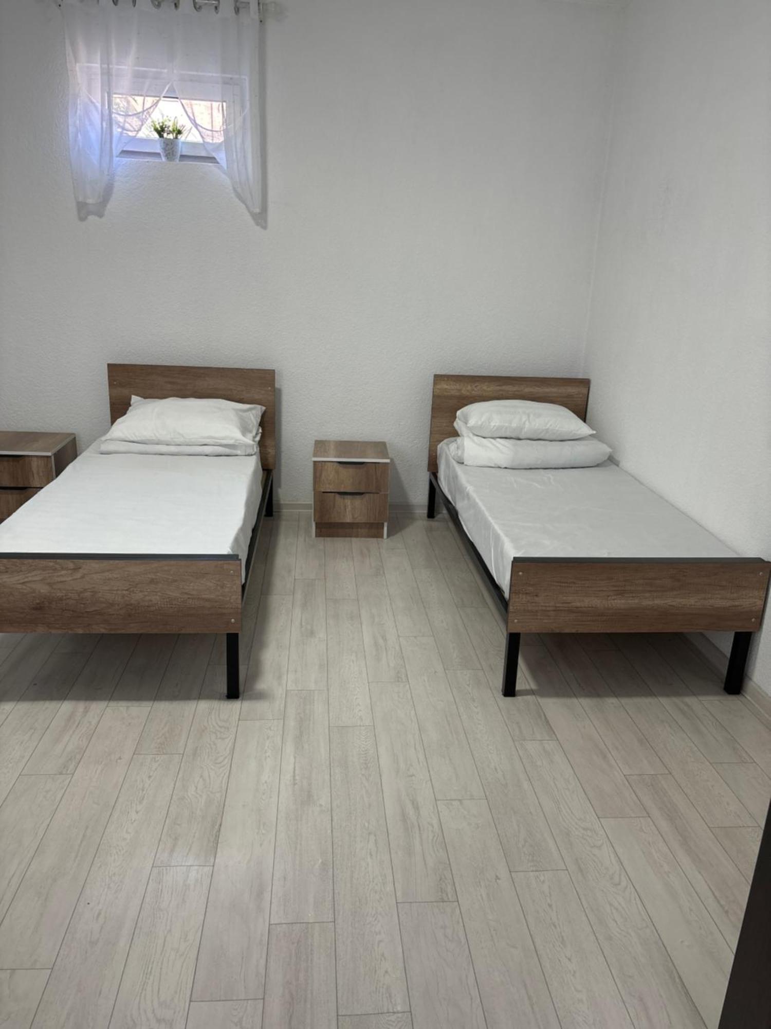 Hostel,Halal Хостел,Халал Tokmok Eksteriør bilde