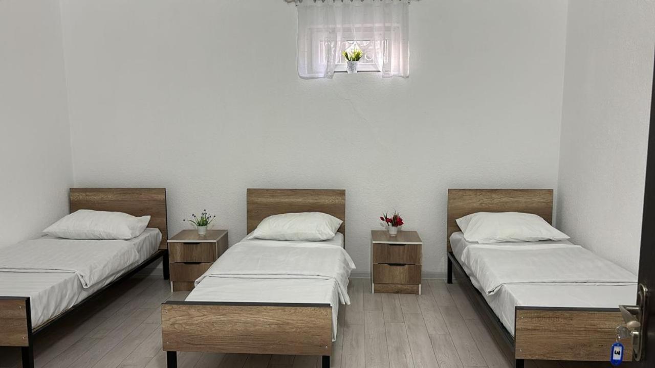 Hostel,Halal Хостел,Халал Tokmok Eksteriør bilde